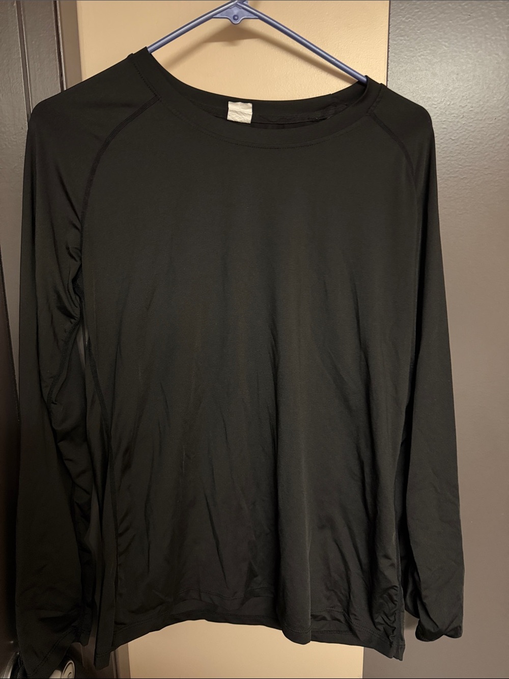 Women’s Black Long-Sleeve Performance Shirt